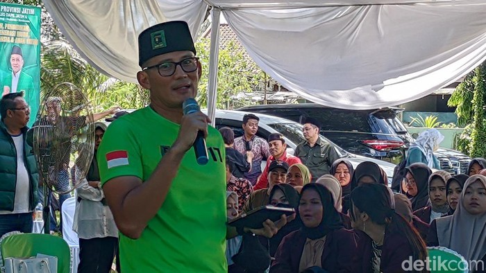 Sandiaga Uno saat kunjungan di Banyuwangi.