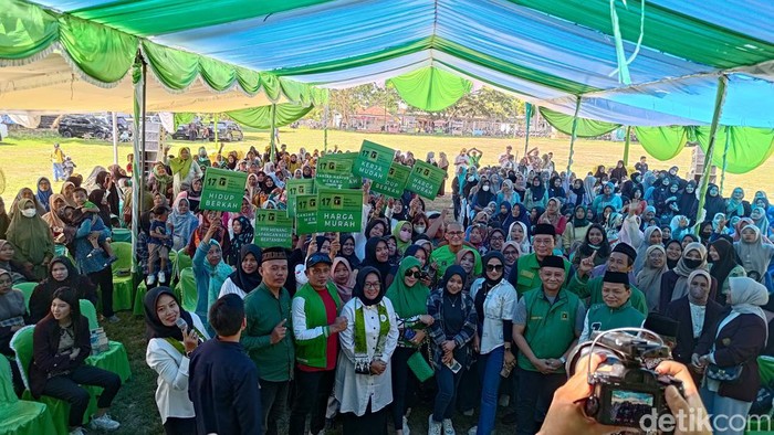 Sandiaga Uno saat kunjungan ke Banyuwangi.