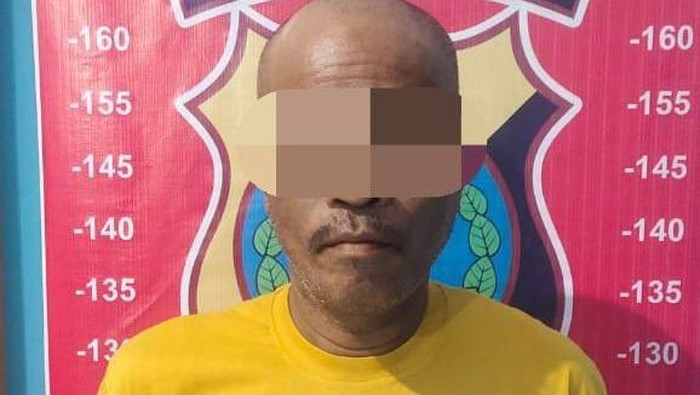 Seorang petani berinisial HS (47), asal Kecamatan Sipispis, Kabupaten Sergai, Sumut ditangkap karena mencabuli keponakannya. (Dok Polres Tebing Tinggi)