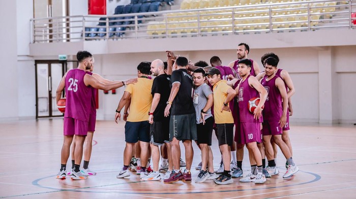 Sesi latihan Bima Perkasa Jogja jelang IBL 2024 di GOR Pancasila UGM. Foto diunggah Sabtu (13/1/2024).