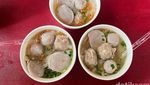 Wajib Mampir! Ini 10 Bakso Kaki Lima Legendaris yang Bikin Laper