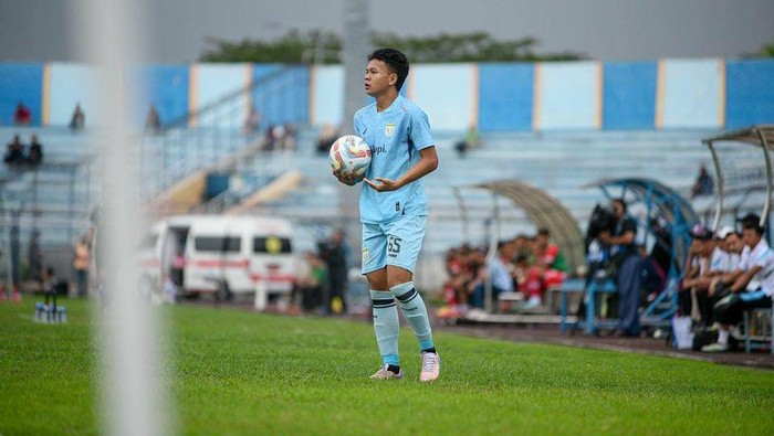 Dede Sapari