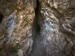 10 Kisah Penjelajah Gua yang Terjebak Hingga Meninggal Dunia