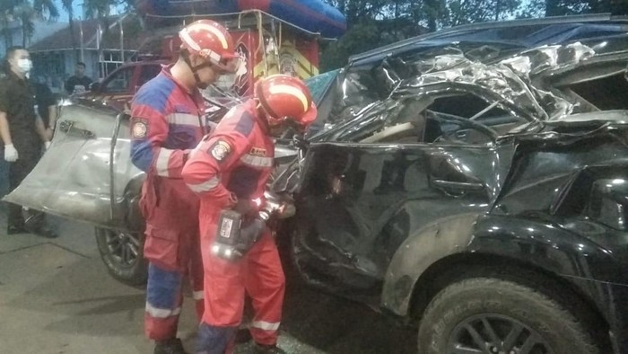 Kecelakaan di Tol Jagorawi. (Dok Istimewa)