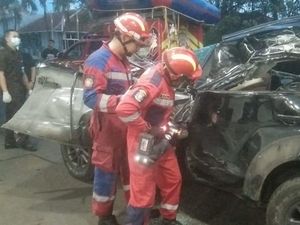 4 Hal Diketahui dari Kecelakaan Fortuner Tabrak Truk di Tol Jagorawi