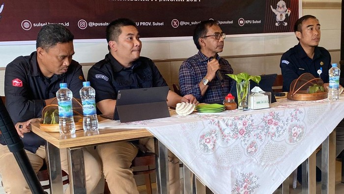 Komisi Pemilihan Umum (KPU) Sulawesi Selatan (Sulsel) mencatat sebanyak 93.653 surat suara yang rusak.