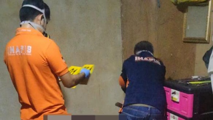 Pria lansia berinisial M (64) ditemukan tewas di sebuah indekos di Makassar, Sulawesi Selatan (Sulsel).