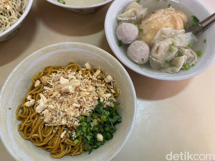 Mie Lezat Gang Luna hidden gem di Bandung