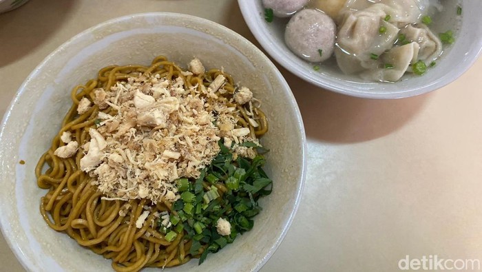 Mie Lezat Gang Luna hidden gem di Bandung
