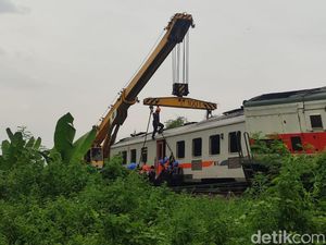2 Rangkaian KA Pandalungan Telah Dievakuasi Tapi Jalur Belum Bisa Dilewati