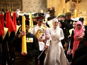 Penampilan Pangeran Mateen dan Anisha Sebagai Suami-istri di Resepsi Pernikahan
