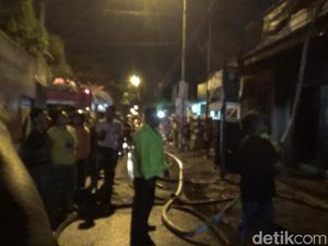 Rumah Makan di Jati Kudus Terbakar, 2 Karyawan Luka