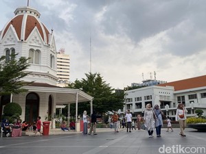 Kuliner Enak Dekat Stasiun Surabaya untuk Makan Pagi hingga Malam