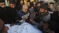 Namun, Israel membantah mentah-mentah tuduhan tersebut dengan menyebut perang Gaza merupakan pembelaan yang sah dari rakyatnya. Israel juga mengatakan kelompok Hamas adalah pihak yang bertanggung jawab melakukan genosida. (AP Photo/Hatem Ali)  