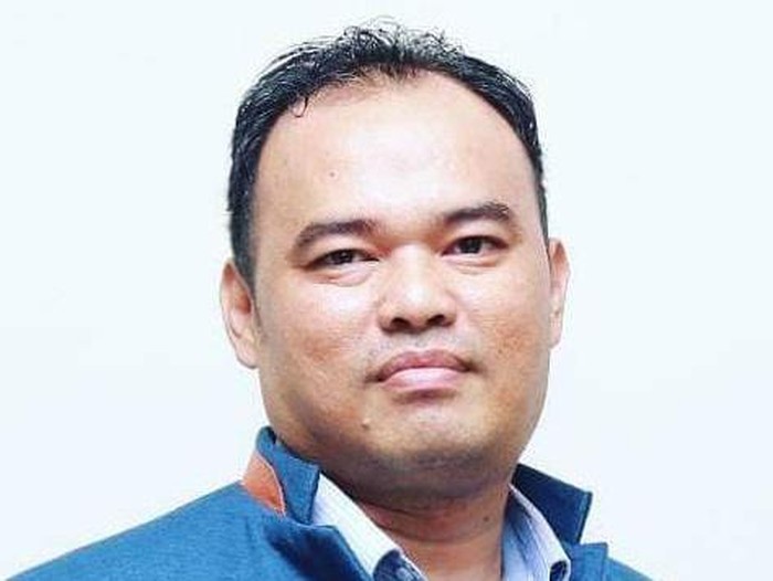 Ahli Bahasa Andika Dutha Bachari