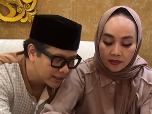 Demi Anak, Dewi Gita dan Armand Maulana Rayakan Lebaran di London