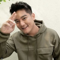 Melansir akun YouTube STARPRO Indonesia, dalam sebuah wawancara Boy mengaku melakukan operasi tersebut karena ingin mengoreksi bentuk hidungnya yang bengkok sehingga membuat pernafasannya menjadi sedikit tersumbat. Foto: Instagram/@boywilliam17