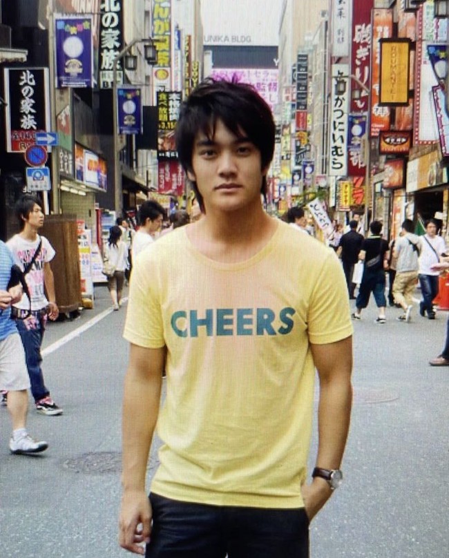 Presenter Boy William belakangan kembali jadi sorotan karena diam-diam rupanya telah melakukan operasi plastik pada hidungnya. Penampilannya pun kini jadi berbeda. Foto: Instagram/@boywilliam17