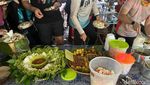 Basah-basahan di Curug Hordeng Sentul Lebih Dulu, Makan Nasi Liwet Kemudian