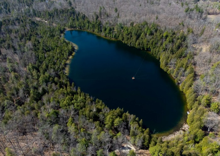 Danau Crawford