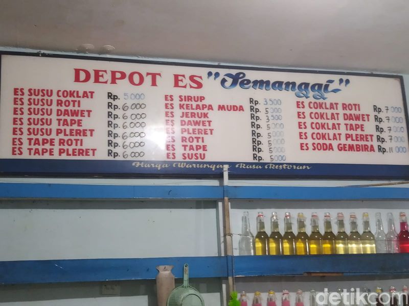 Depo Es Semanggi di Kota Magelang.