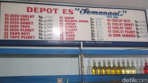 Depot Es Semanggi di Kota Magelang.