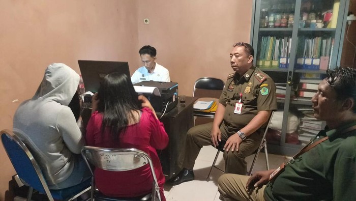 Dua PSK MiChat asal Bekasi diamankan di Pamekasan