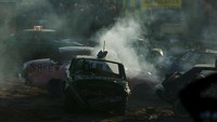 Kompetisi bertajuk Demolition Derby ini rupanya digelar untuk menggalang dana bagi anak-anak penderita kanker.  