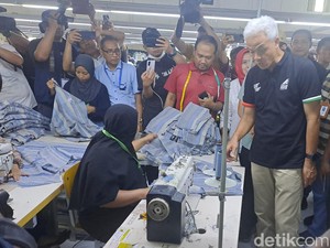 Kunjungi Pabrik Garmen di Banjarnegara, Ganjar Tanya soal Pungli