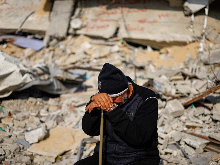 Israel Terus Serang Gaza, 60 Orang Tewas dalam Semalam