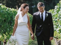 Foto Pernikahan Mantan PM New Zealand, Sempat Tertunda karena Covid 19