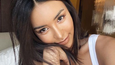 Potret Model yang Kisahnya Tragis, Tangan Diamputasi karena Alasan Misterius