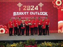 JFX Gelar Seminar Market Outlook 2024
