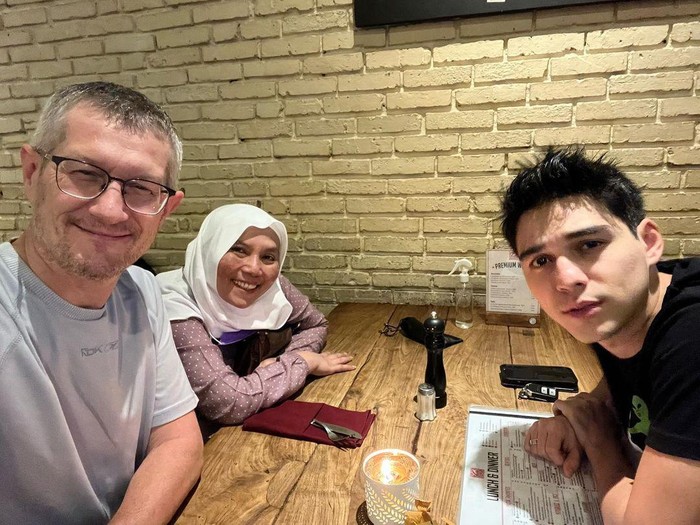 keluarga Maxime Bouttier