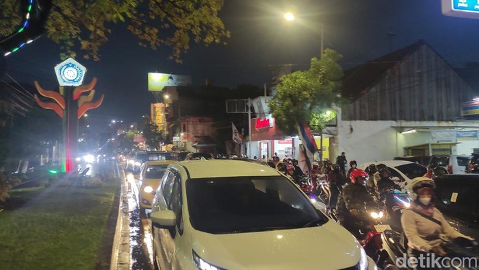 kemacet di jalan gajah mada sidoarjo
