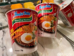 Keren! Mesin Capit di Jepang Ini Berhadiah Indomie Mi Goreng