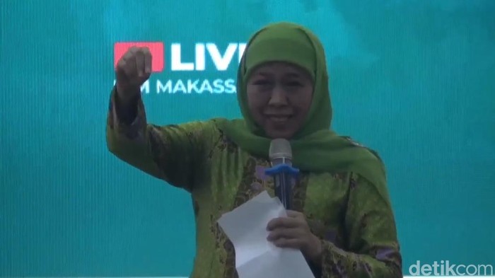 Ketua Umum PP Muslimat NU, Khofifah Indar Parawansa hadir di Universitas Islam Makassar (UIM) untuk melantik Pimpinan Wilayah NU Sulsel.