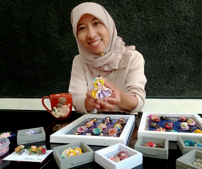 Lila Syarif clay