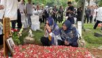 Kesedihan Maxime Bouttier Ditinggal Selamanya oleh Ibunda