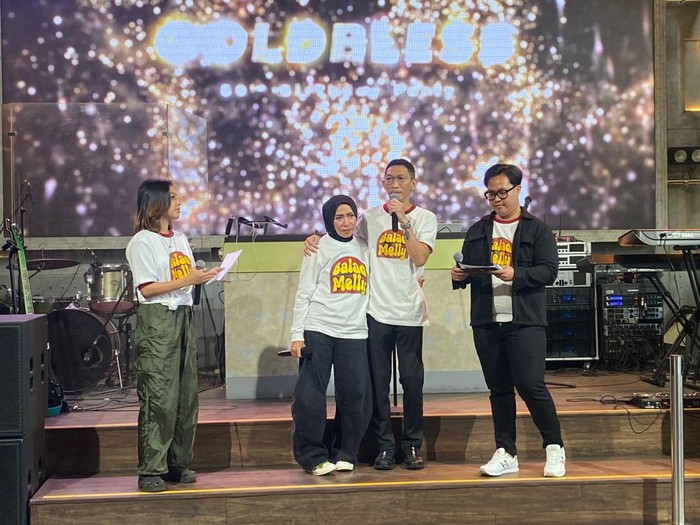 Melly Goeslaw rayakan ulang tahun ke 50.