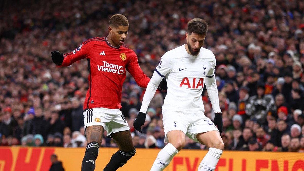 Man United dan Spurs dinilai senang dengan hasil imbang di Liga Inggris. (Foto: REUTERS/CARL RECINE)
