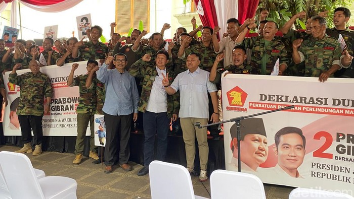 Perlinmas Sukabumi deklarasi dukung Prabowo-Gibran. (Devi/detikcom)