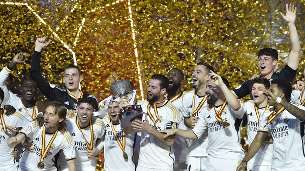 Potret Real Madrid Juara Piala Super Spanyol Usai Kalahkan Barcelona