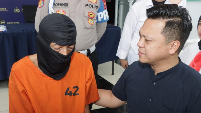 Pria berinisial KS (60) memperkosa wanita penderita stroke di Kabupaten Tangerang, Banten.