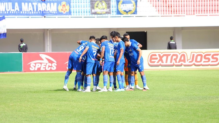 PSIM Jogja saat menghadapi PSMS Medan di Stadion Mandala Krida, Jogja, Jumat (12/1/2024).