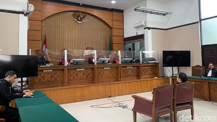 Sidang dakwaan Dito Mahendra di PN Jaksel