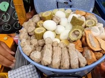 20 Siomay Gerobakan Rp 10 Ribu Ada di Sini!