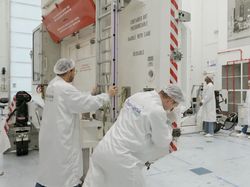 Iring-iringan Paket Satelit Baru Telkom, Dikirim dari Nice ke Cape Canaveral