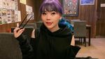 Gaya Keren Wendy Walters Saat Naik Gunung hingga Kulineran di Jepang