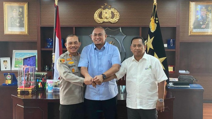 Andre Rosiade bersama Kapolda Sumbar dan Deputi Kemenkop